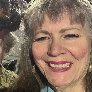 Meet your Posher, Cher